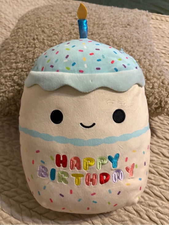 Squishmallows Handbags - Squishmallows Happy Birthday Cupcake Plush Bag Stuffer